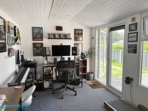 Office- click for photo gallery